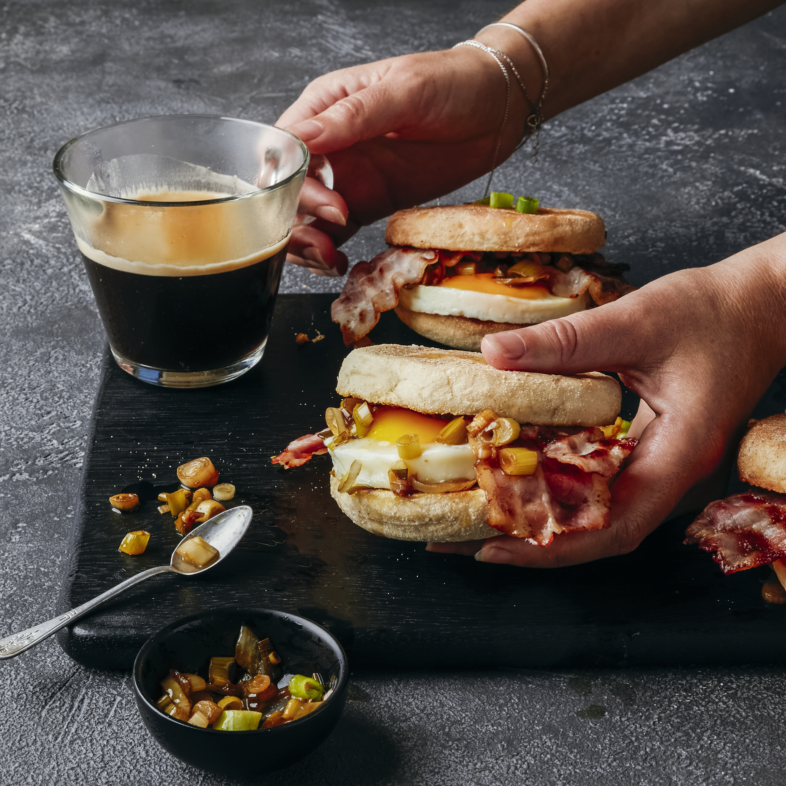 Früstücks-Burger (hamburguesa de desayuno)