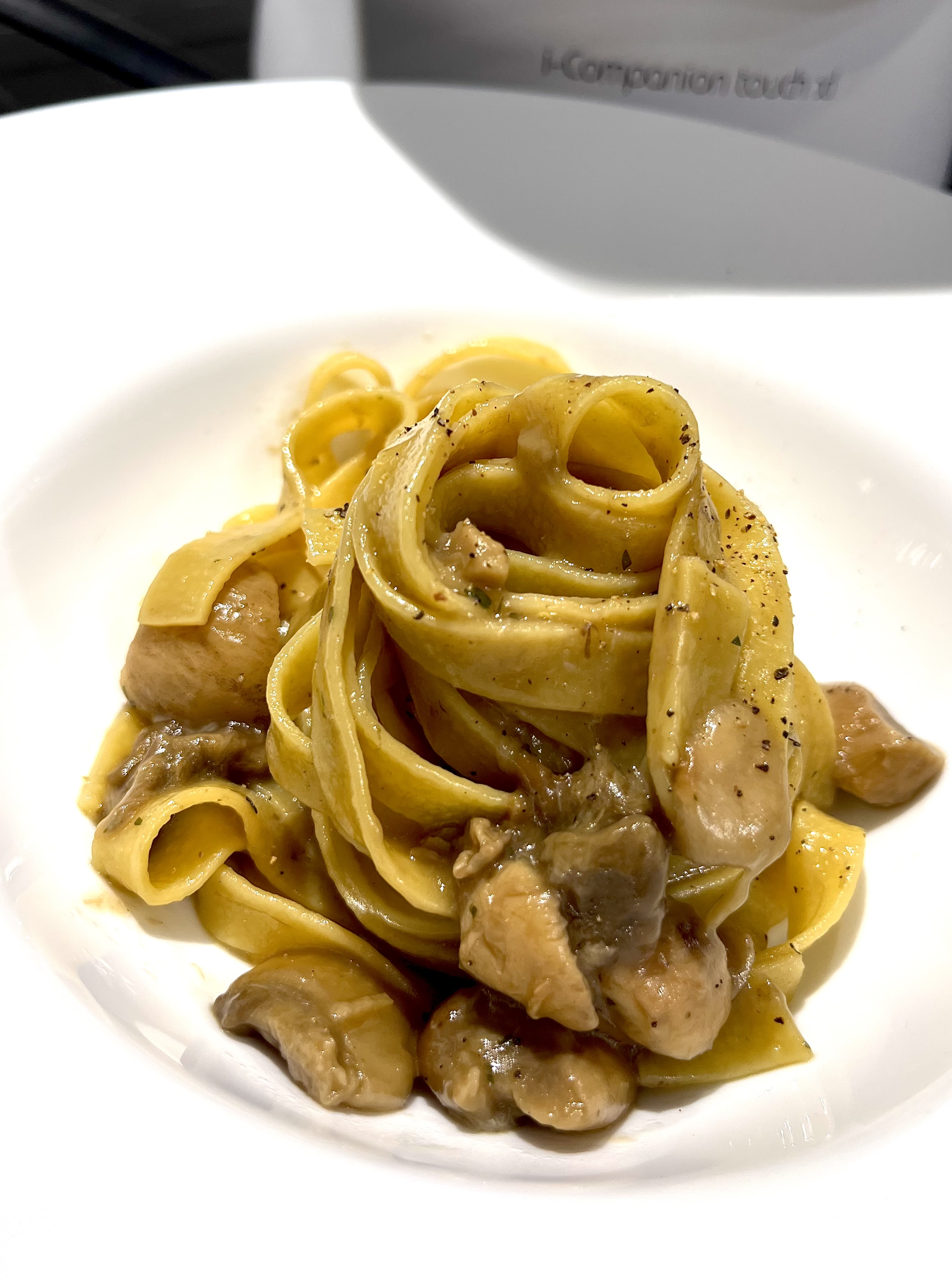 Fettuccine con funghì porcini