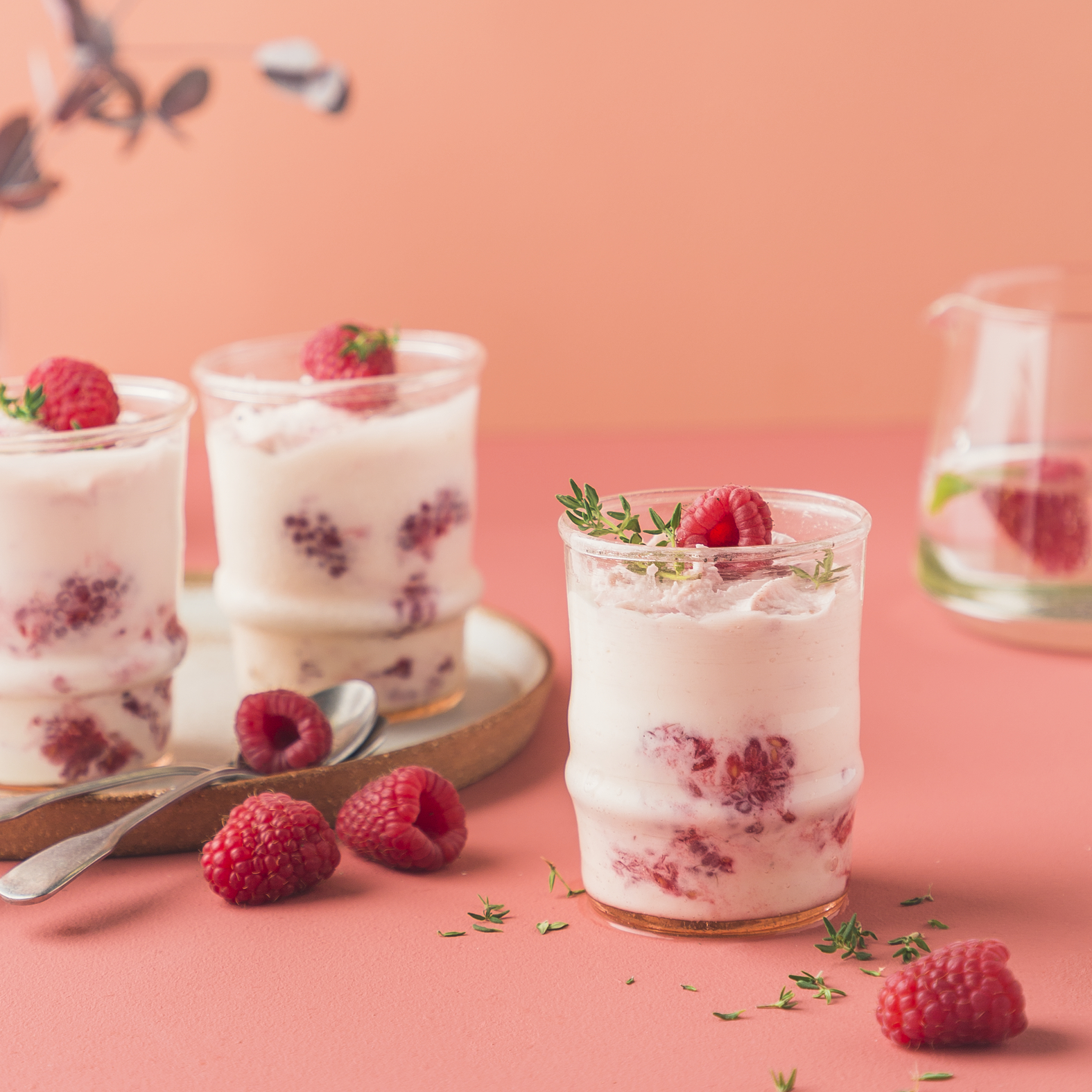 Sundae de bayas rojas