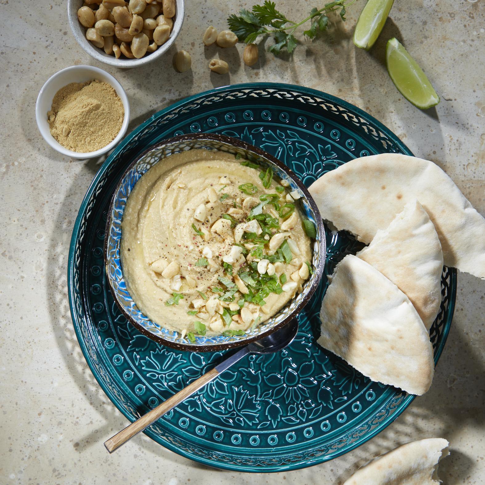 Thaise hummus met pindakaas