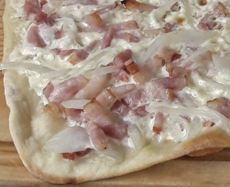 Tarta flambeada alsaciana
