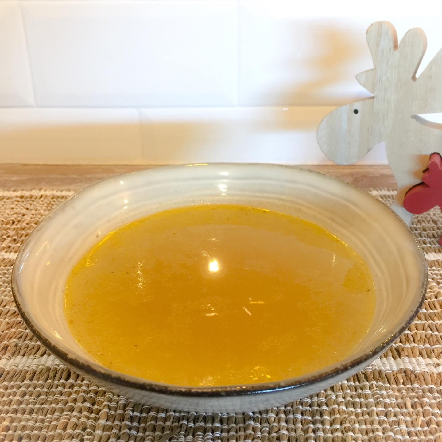 Caldo de Pollo