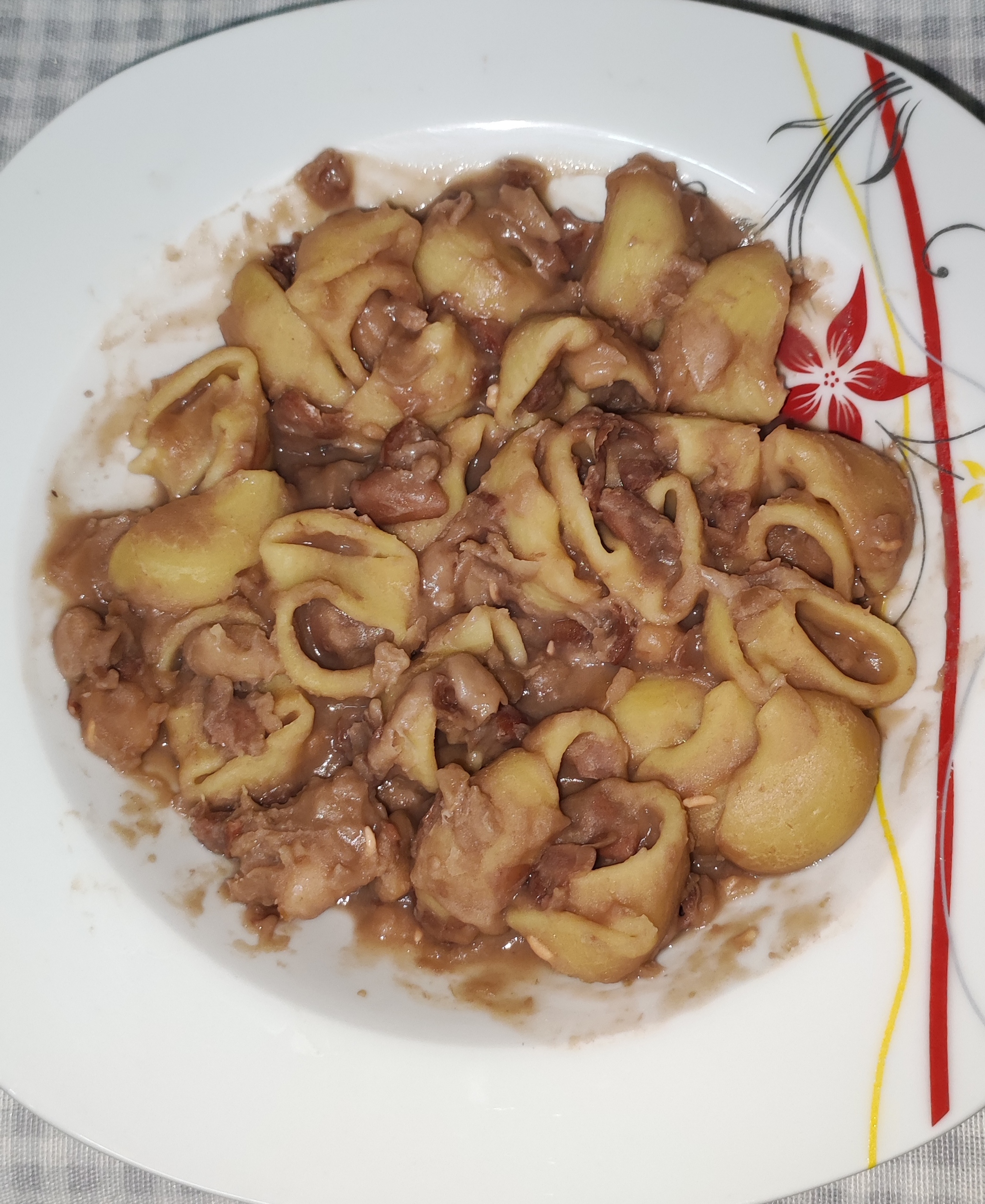 Pasta pipe rigate e fagioli