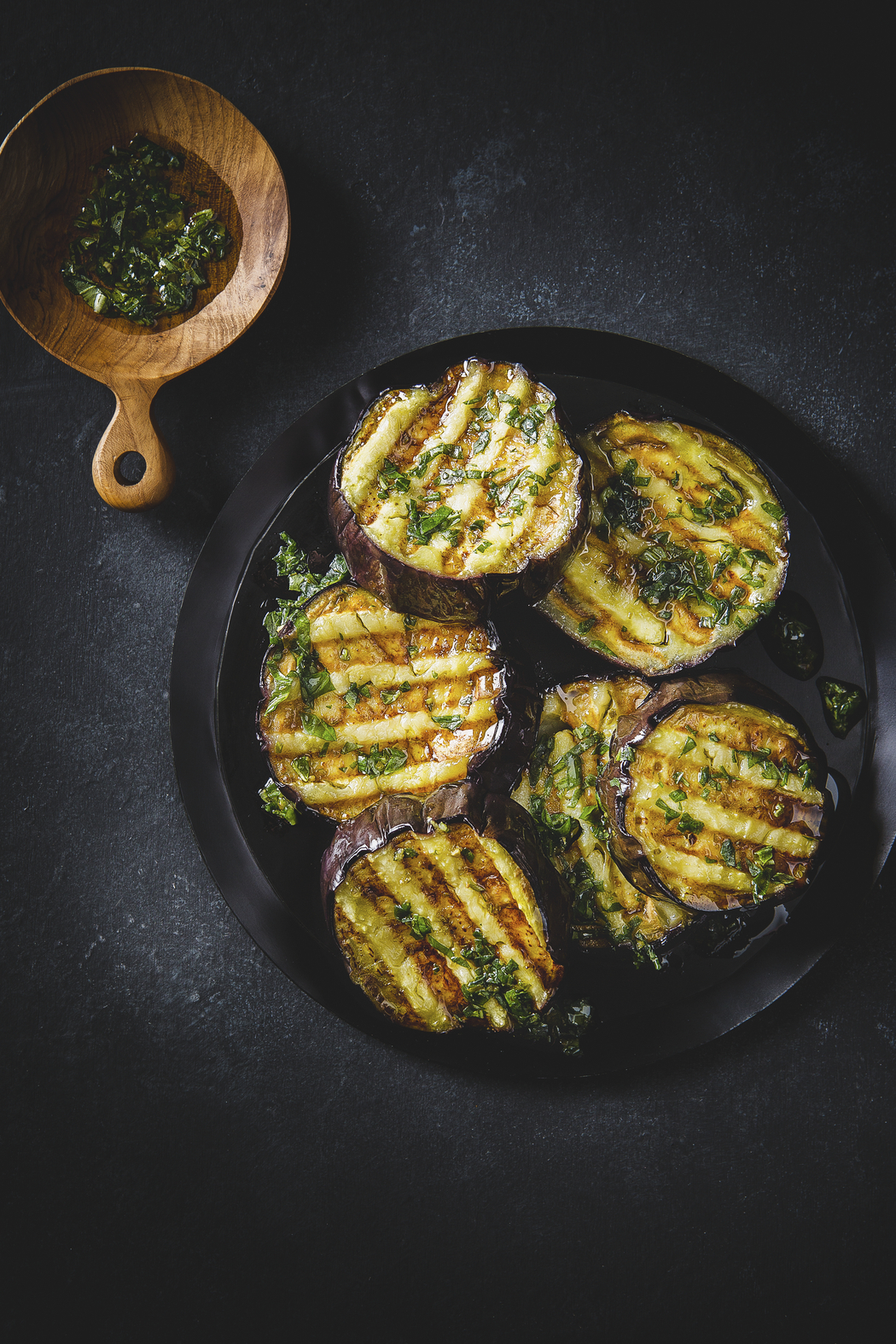 Gegrillte Auberginen mit Pesto
