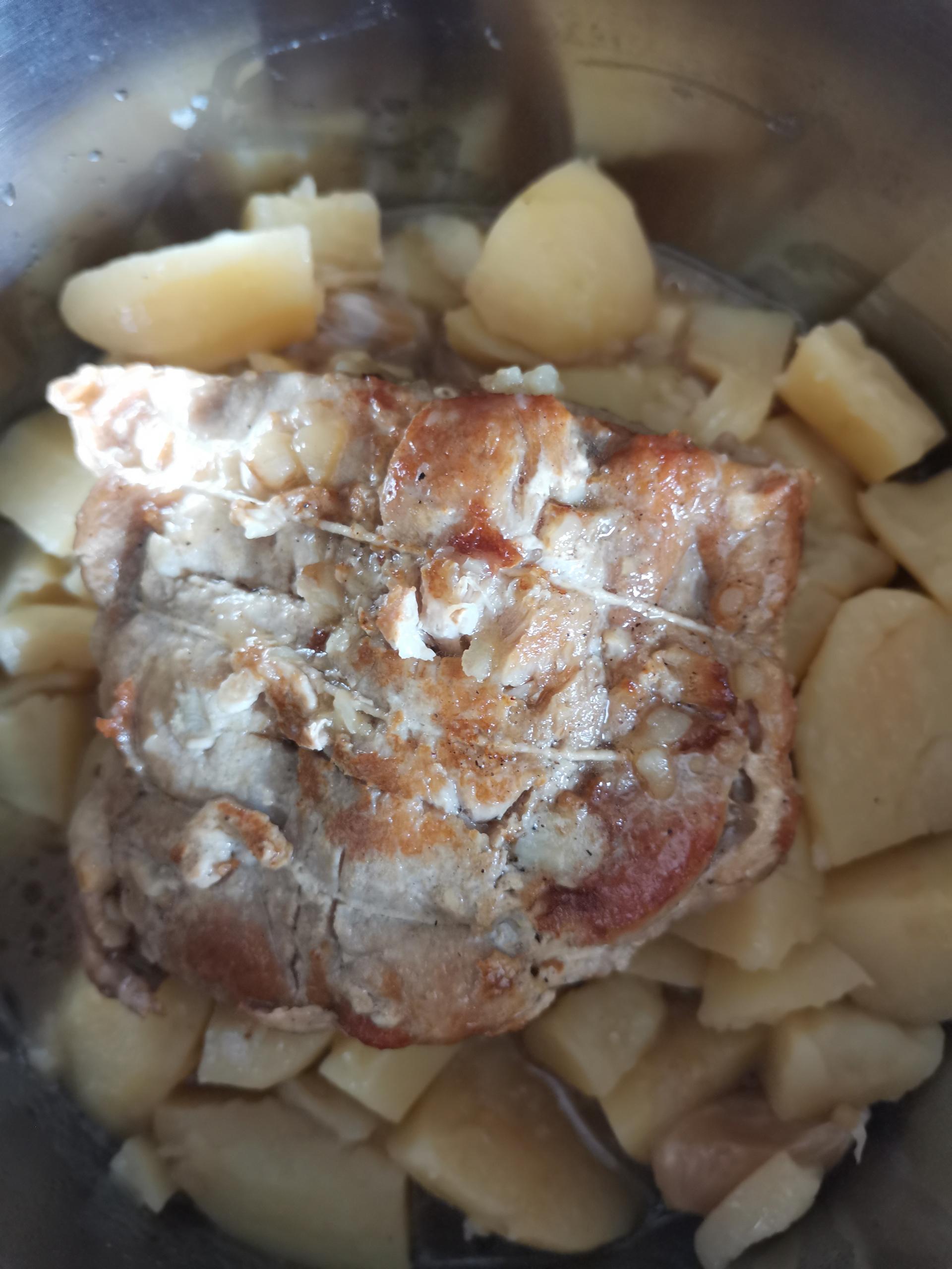 Rôti de porc saumuré fumé et pommes de terre - Recette Cookeo | Moulinex