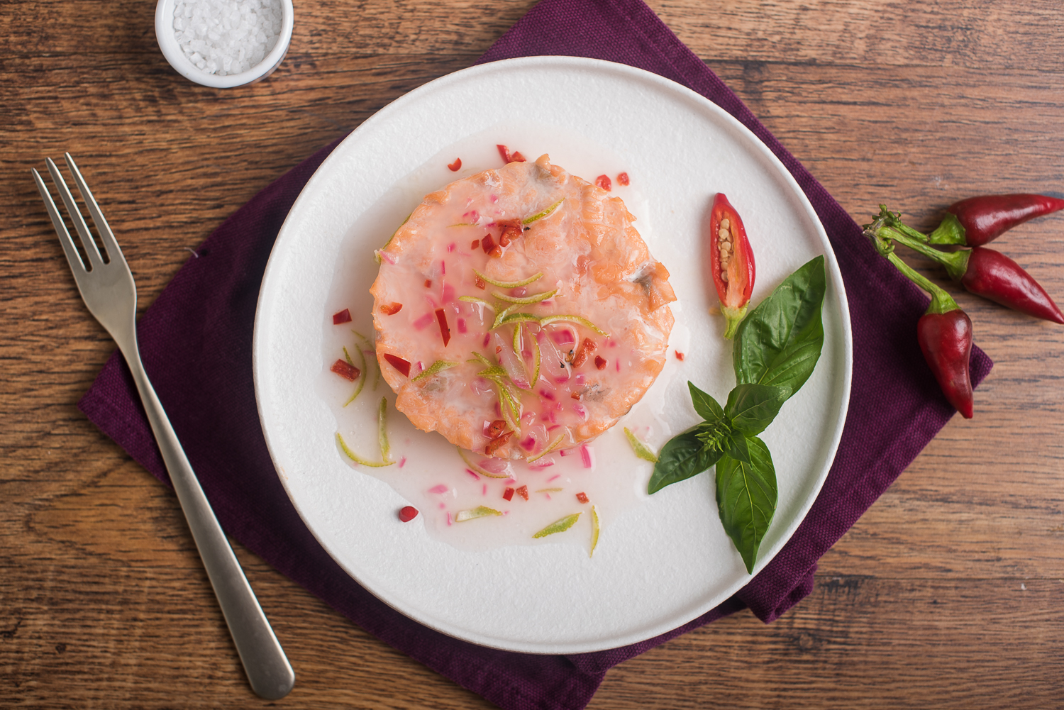 Hamburger di salmone al lime