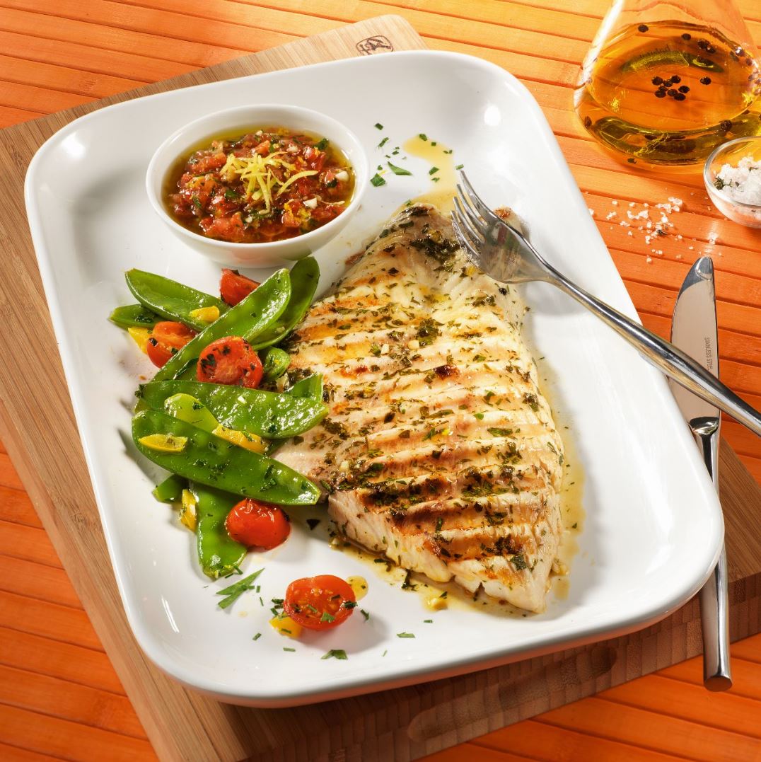 Dorade mit Tomaten und Olivenpaste