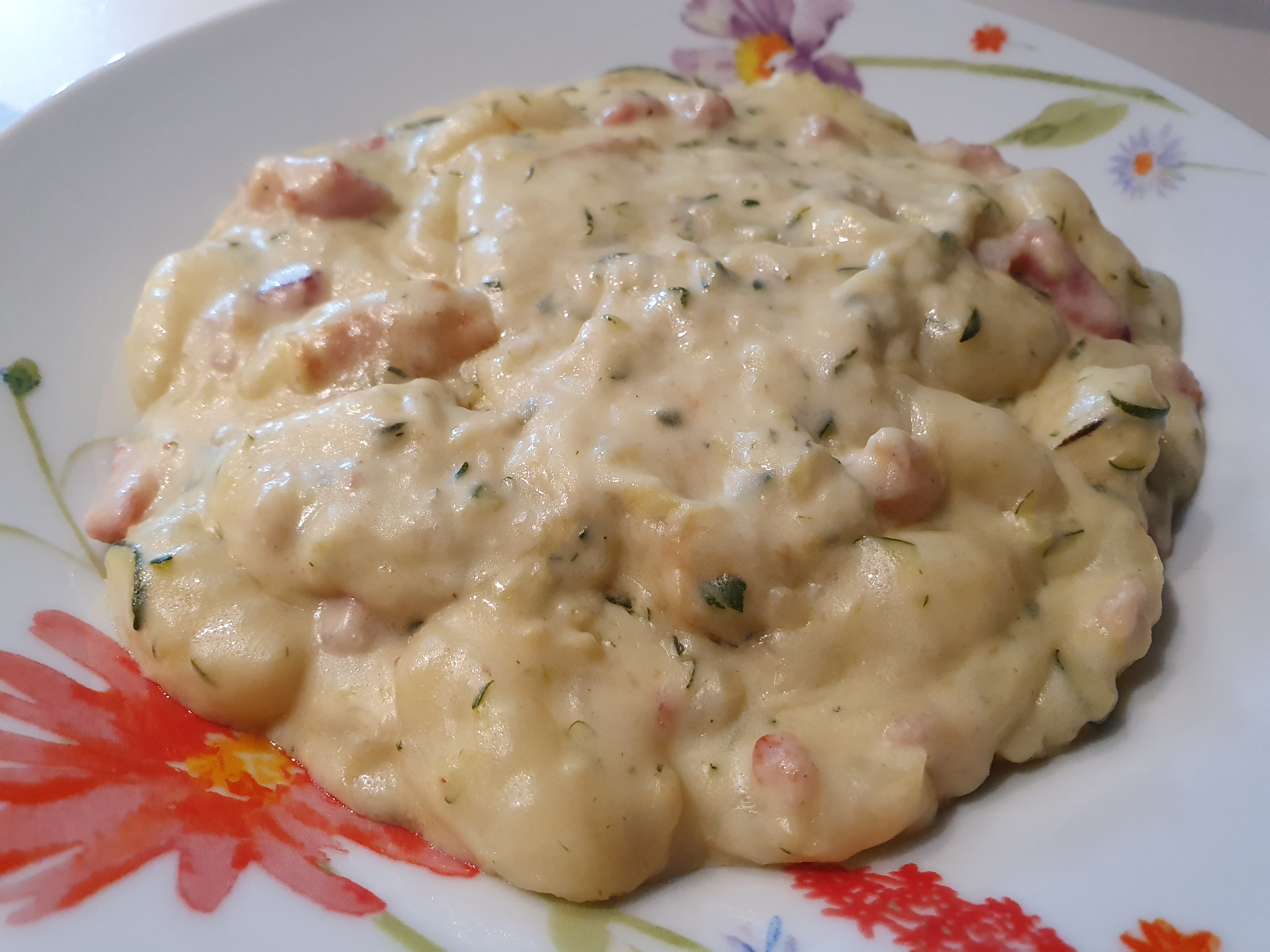 Gnocchi con guanciale e zucchine