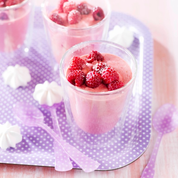 Yogur helado con frambuesas