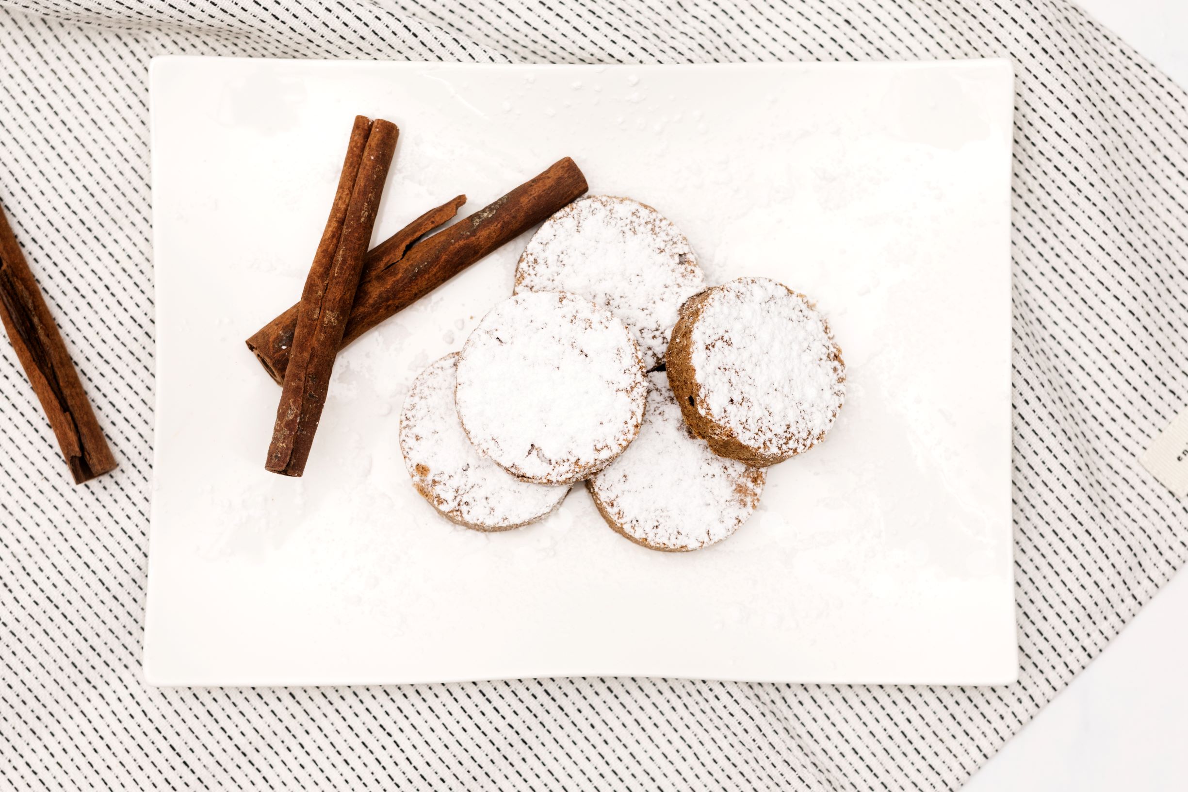 Polvorones caseros de almendra y naranja
