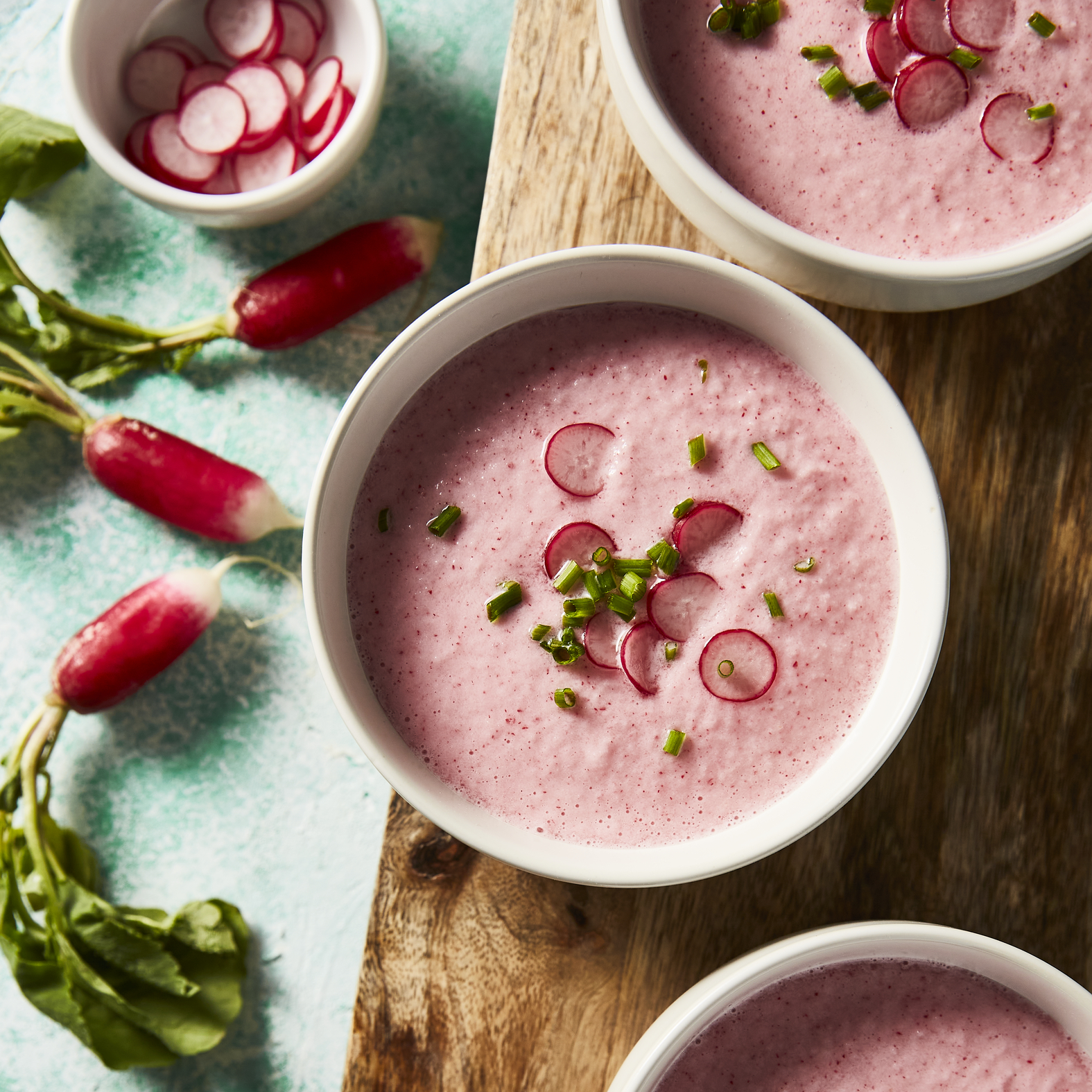 Gazpacho rosa de rábanos